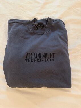 Taylor Swift The Eras Tour Logo Crewneck XS